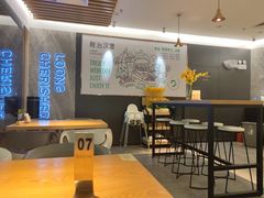 大堂-龙治汉堡(中华城店)