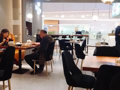 -POKEE VIA&Brunch·维娅(重庆来福士店)