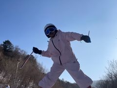 -亚布力新体委滑雪场
