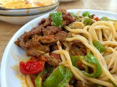 -白阿婆过油肉拌面·大盘鸡