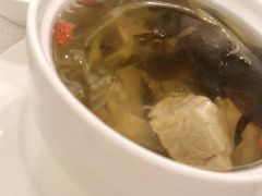 金钱莲炖花胶-荣粤酒家·融合粤菜