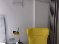 -白玉兰酒店(上海田子坊马当路地铁站店)