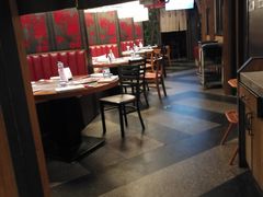 大堂-辣尚瘾·烤鱼·新川菜(交大直营店)
