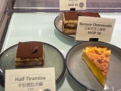 巴斯克芝士蛋糕-Common Table · Brunch & Coffee