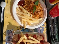 -蓝精灵乐园·世茂精灵之城主题乐园