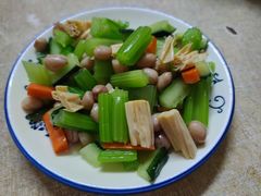 芹菜拌腐竹-清真长顺牛肉馆