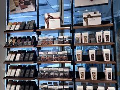 -Laderach 莱德拉(上海环贸iapm店)