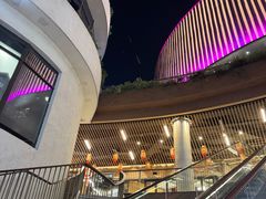 -瑞虹新天地月亮湾