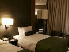 -上海滴水湖皇冠假日酒店