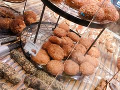 -巴黎贝甜(大宁国际商业广场店)