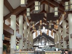 -亚龙湾喜来登·美景台大堂吧