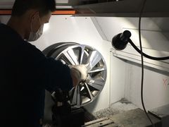 -蜂鸟快修喷漆钣喷汽修旗舰工厂(军工路店)