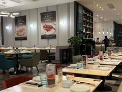 -港丽餐厅(高德置地店)