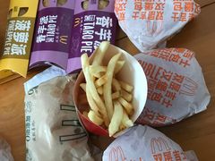 菠萝派-麦当劳(皇岗路店)