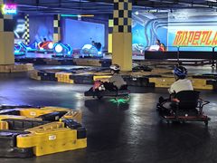 -极限PLAY运动娱乐新世界·团建派对潮玩休闲馆·室内蹦极高空游乐园