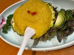 版纳菠萝饭-老滇山寨•云南特色菜•地方菜•民族风情歌舞表演(金碧店)
