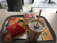 -麦当劳(新洲南路店)