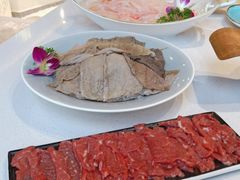 -墨居上隐·院子里火锅(峨眉店)