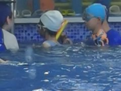 -Swim斯卫姆国际儿童游泳中心(红博中央公园店)