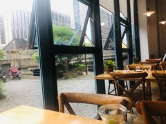 靠窗位-yes or no(南部商务区店)