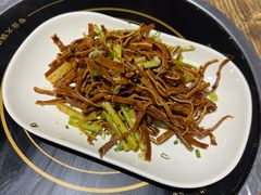-冯烫烫跷脚牛肉·川菜小馆(武胜西街店)