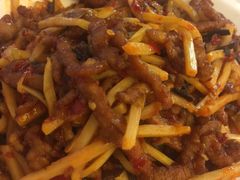 鱼香肉丝-老浒记民俗酒楼(王府井店)