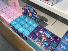 -泡泡玛特POPMART(崇文门国瑞城店)
