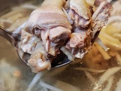 -润园四季椰子鸡火锅(卓越INTOWN店)
