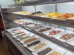 -哈尔滨小酒馆·鲜肉现穿自助烧烤(康新花园店)