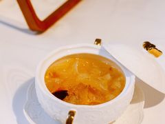 桃胶雪燕银耳羹-露露家咖啡店
