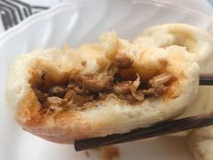 麻辣香菇鸡丁包-老陶包子铺(南大西南村店)
