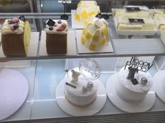 -焙丽拾光(麦凯乐直营店)