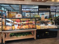 面包甜点陈列柜-爱达乐面包生日蛋糕(旭海时代广场店)