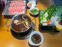 -呷哺呷哺(松北万象汇店)