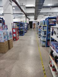 -逝水玩具折扣店