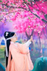点击看大图 -九月鹰飞汉服摄影工作室