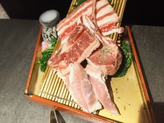 -铭牛烧肉·和牛海鲜自助(高新月牙湖店)