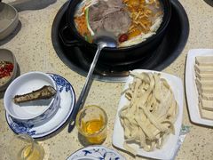 -九寨特色牦牛肉汤锅 羊肉汤锅