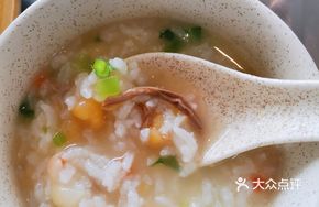 Chicken Silk Soup Rice in Clay Pot