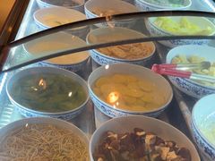 -牛满溢·自助潮汕鲜牛肉火锅(龙汇路店)