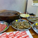 瓦小灶老火锅｜一家海鲜吃到嘴里还在弹的炭火火锅店