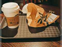 -星巴克(西藏路店)