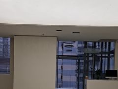 -卡罗酒店(东门晒布地铁站店)