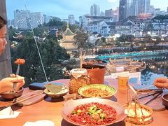 -包整·丝娃娃(一览甲秀楼风景店)