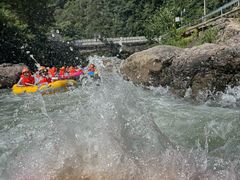 -安吉龙王山峡谷漂流
