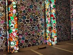 -涨巢·潮玩水疗局