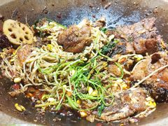 石锅草鱼-蜀留香石锅鱼(六顺街店)