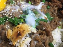 窝蛋牛肉煲仔饭-红星光发煲仔饭(大石街店)