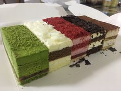 -坤思特1688咖啡(五洲花城店)