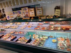 -新苗超市(科英布拉街店)